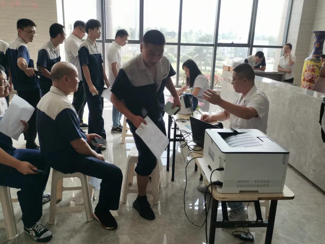 無償獻(xiàn)血，溫暖相傳